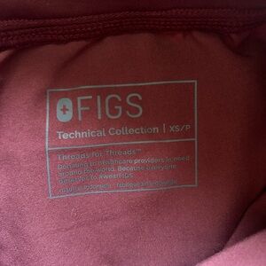 Figs CHERRY zamora joggers  Petite XS
